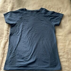 DSG blue athletic shirt size small